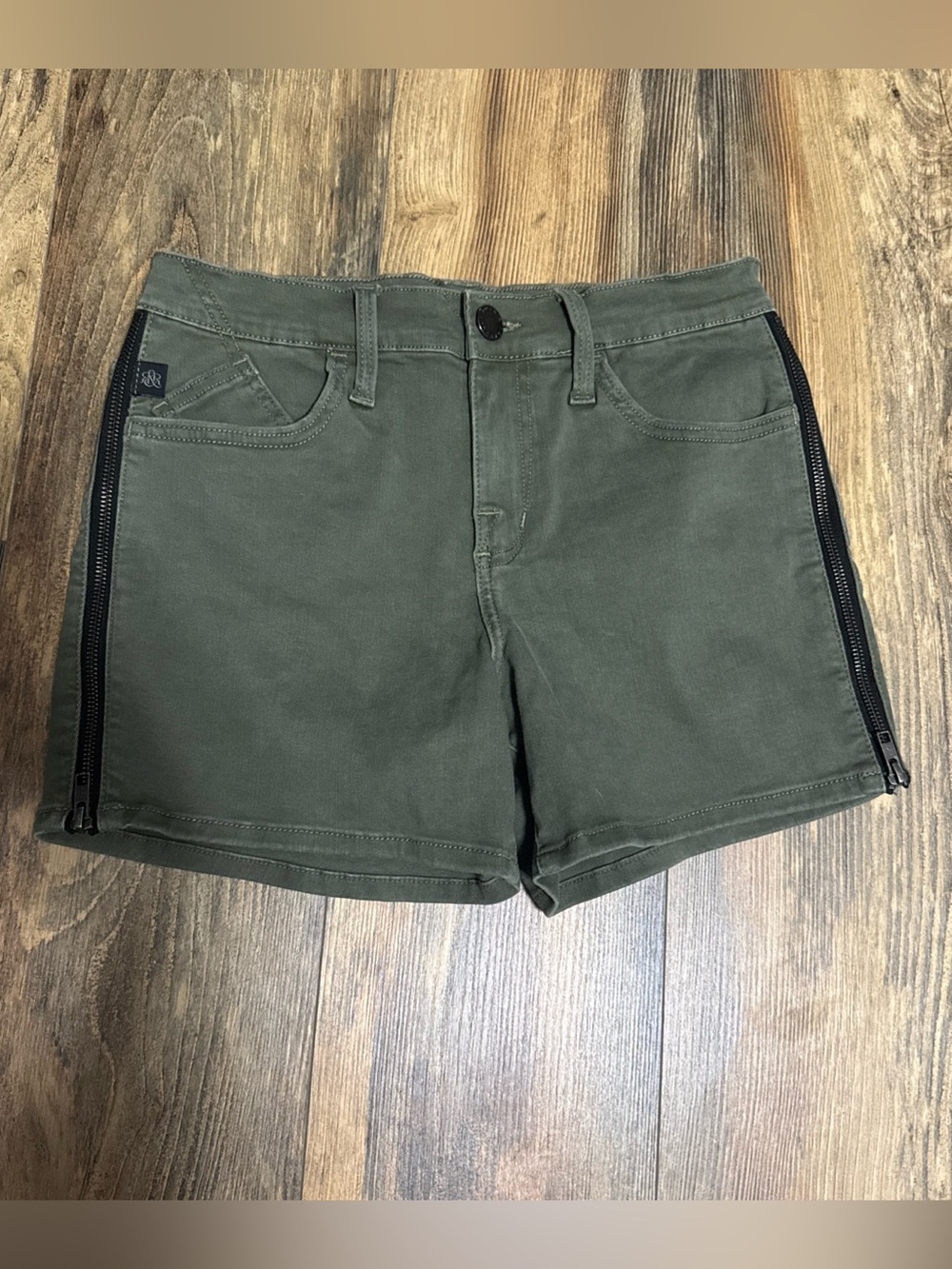 Rock & Republic Mid Rise Kimber Shorts Women's Olive Green Denim Side Zipper 8